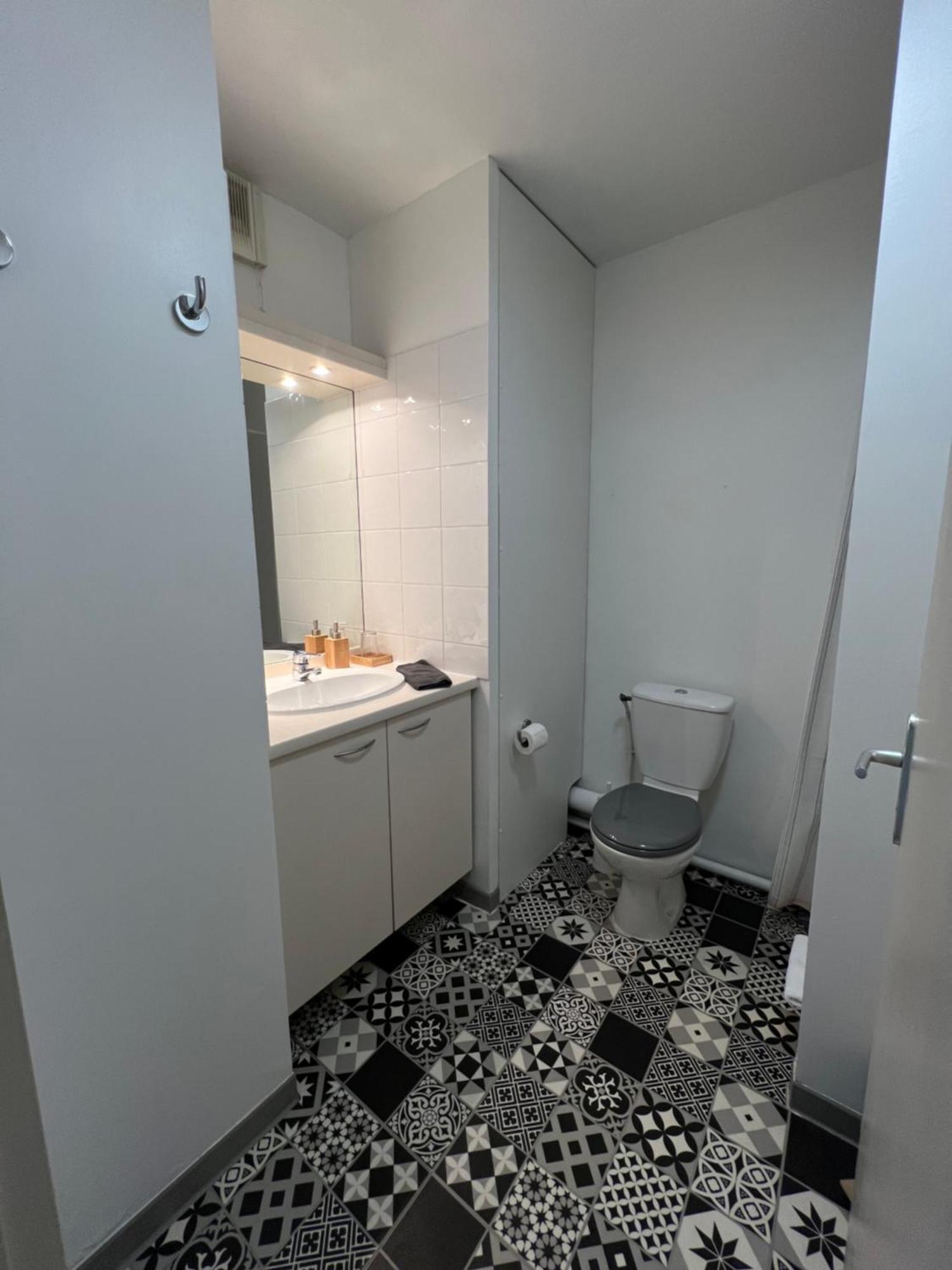 Appart'Hotel - Gare Tgv - Courtine - Confluence - 218 Avignon Buitenkant foto